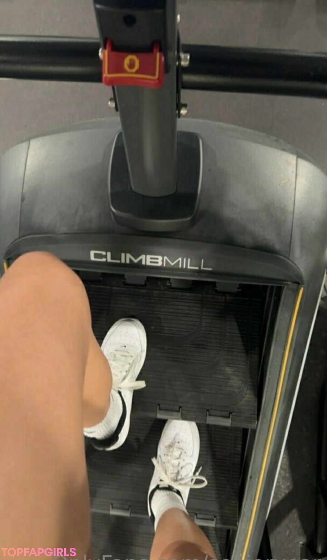 Foto desnuda filtrada de OnlyFans de Senioryear #860 Foto desnuda filtrada de OnlyFans de Senioryear #860