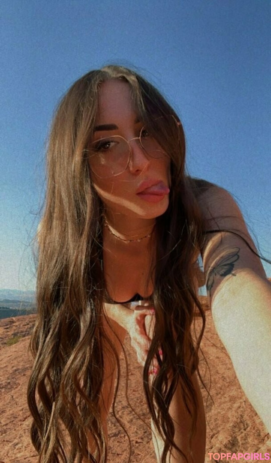 Foto desnuda filtrada de OnlyFans de Senioryear #987 Foto desnuda filtrada de OnlyFans de Senioryear #987