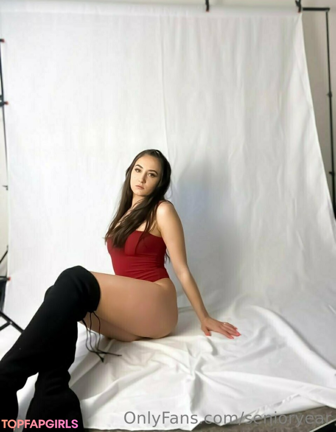 Foto desnuda filtrada de OnlyFans de Senioryear #996 Foto desnuda filtrada de OnlyFans de Senioryear #996