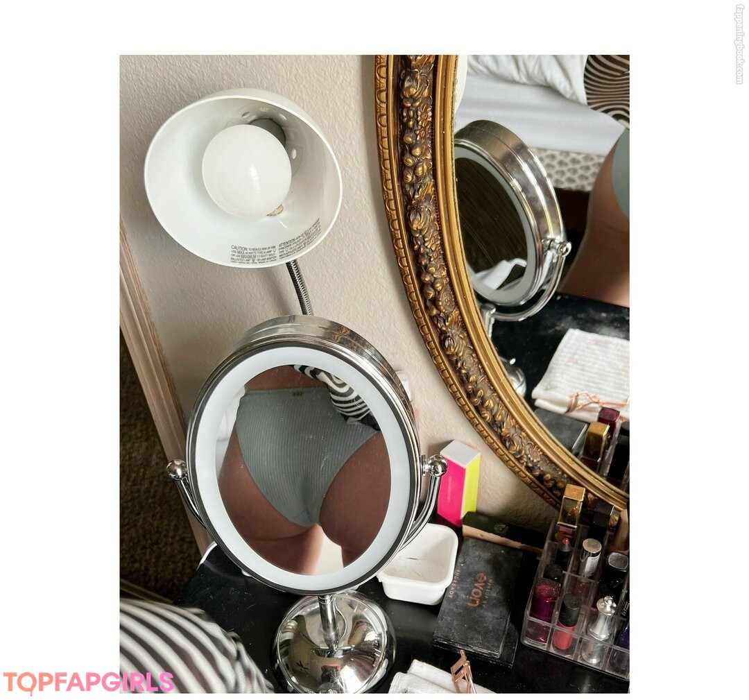 Foto desnuda filtrada de OnlyFans de Girloncinema #245 Foto desnuda filtrada de OnlyFans de Girloncinema #245