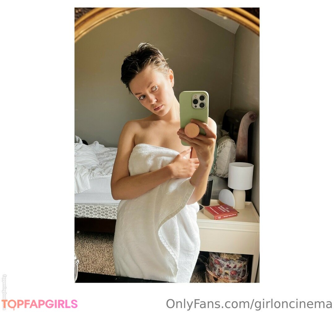 Foto desnuda filtrada de OnlyFans de Girloncinema #273 Foto desnuda filtrada de OnlyFans de Girloncinema #273