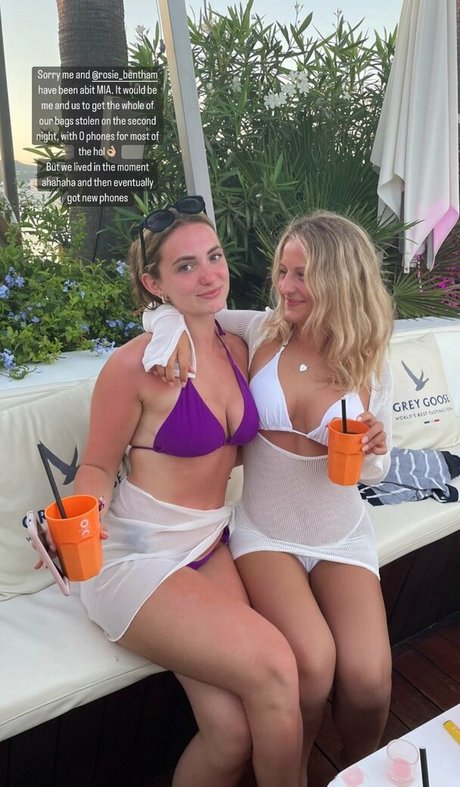 Foto desnuda filtrada de OnlyFans de Daisy Campbell