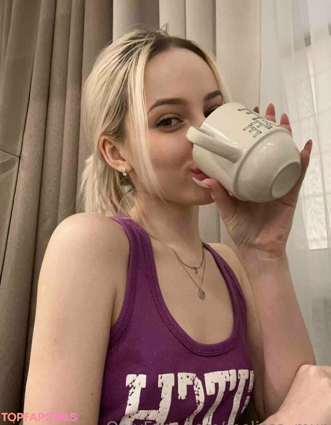 Foto desnuda filtrada de OnlyFans de Melissamur #55 Foto desnuda filtrada de OnlyFans de Melissamur #55