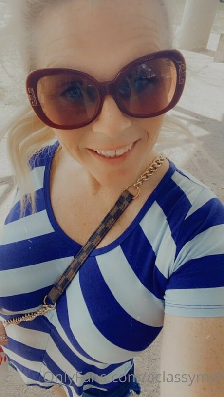 Aclassymilf
