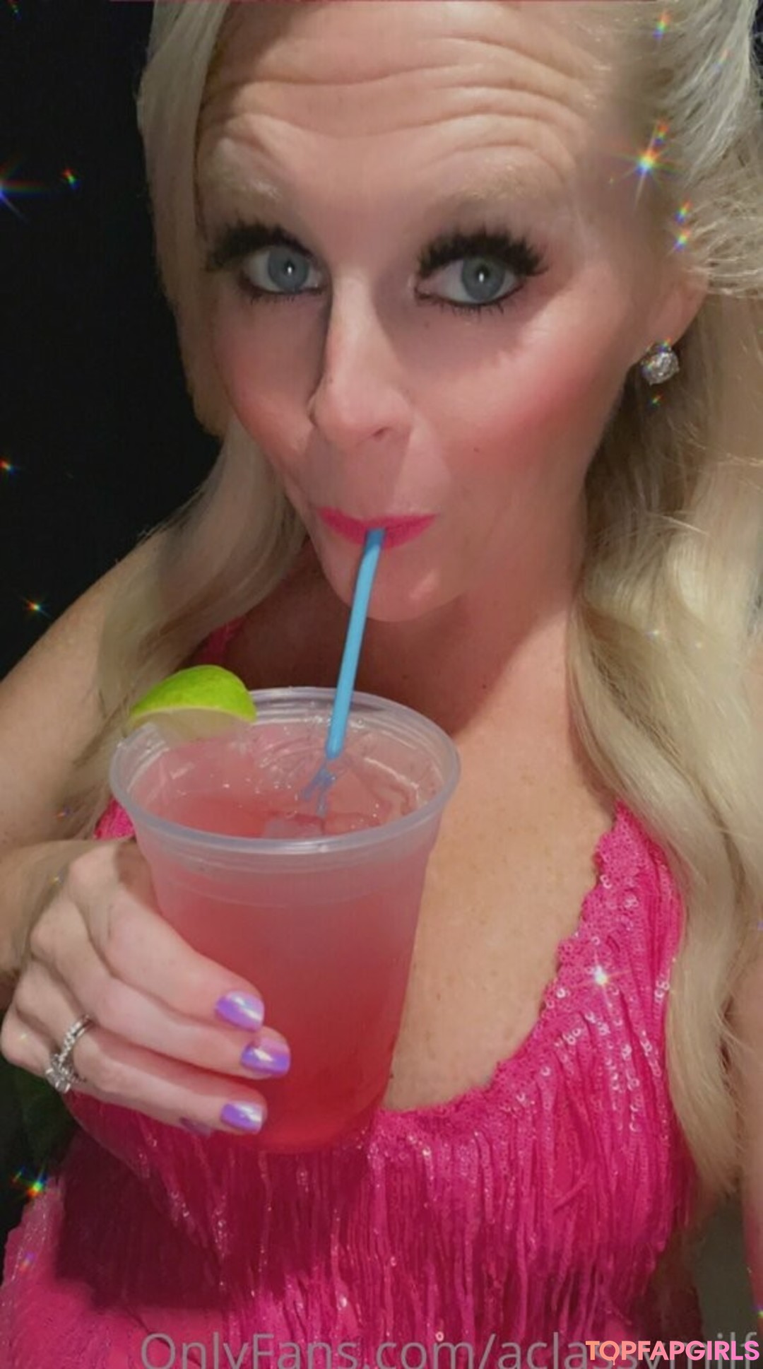 Foto desnuda filtrada de OnlyFans de Aclassymilf #58 Foto desnuda filtrada de OnlyFans de Aclassymilf #58