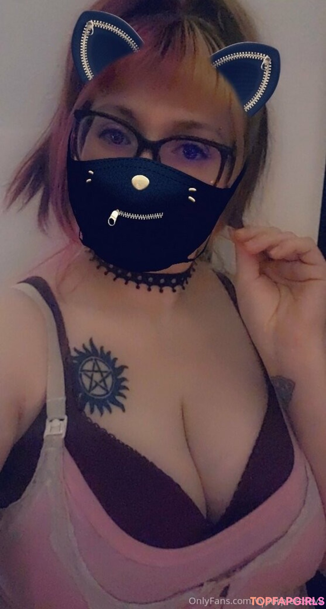 Foto desnuda filtrada de OnlyFans de Vvpurplerosevv #15 Foto desnuda filtrada de OnlyFans de Vvpurplerosevv #15