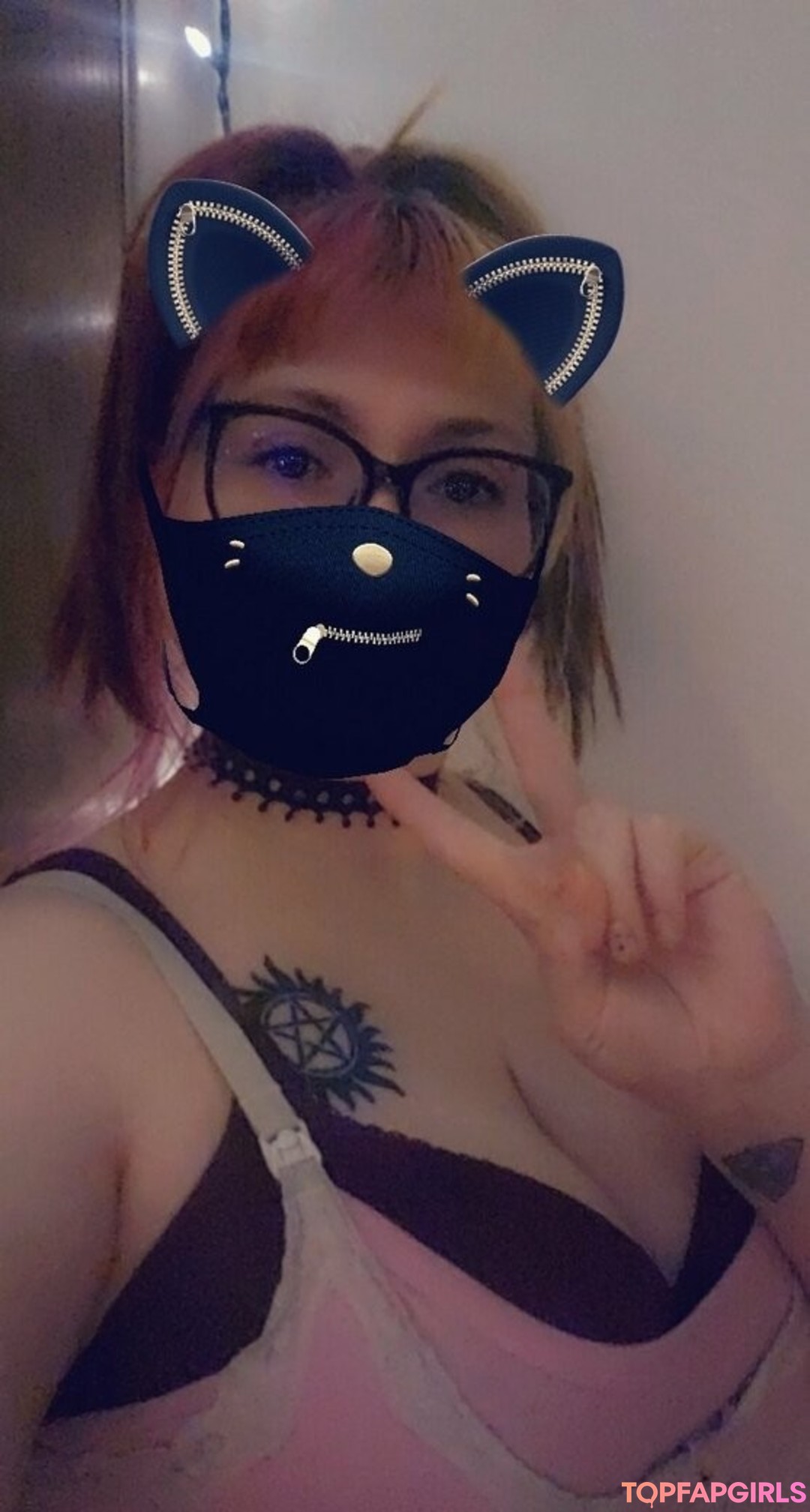 Foto desnuda filtrada de OnlyFans de Vvpurplerosevv #16 Foto desnuda filtrada de OnlyFans de Vvpurplerosevv #16