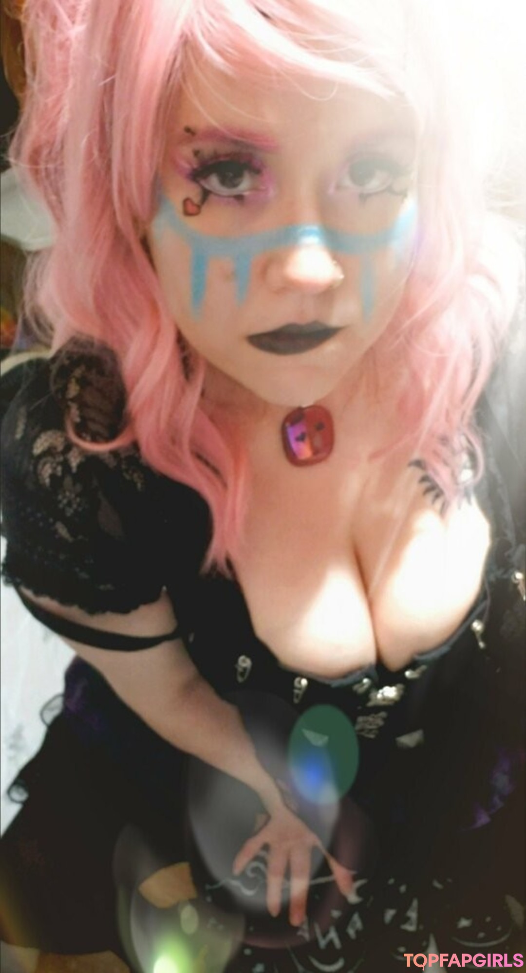 Foto desnuda filtrada de OnlyFans de Vvpurplerosevv #46 Foto desnuda filtrada de OnlyFans de Vvpurplerosevv #46