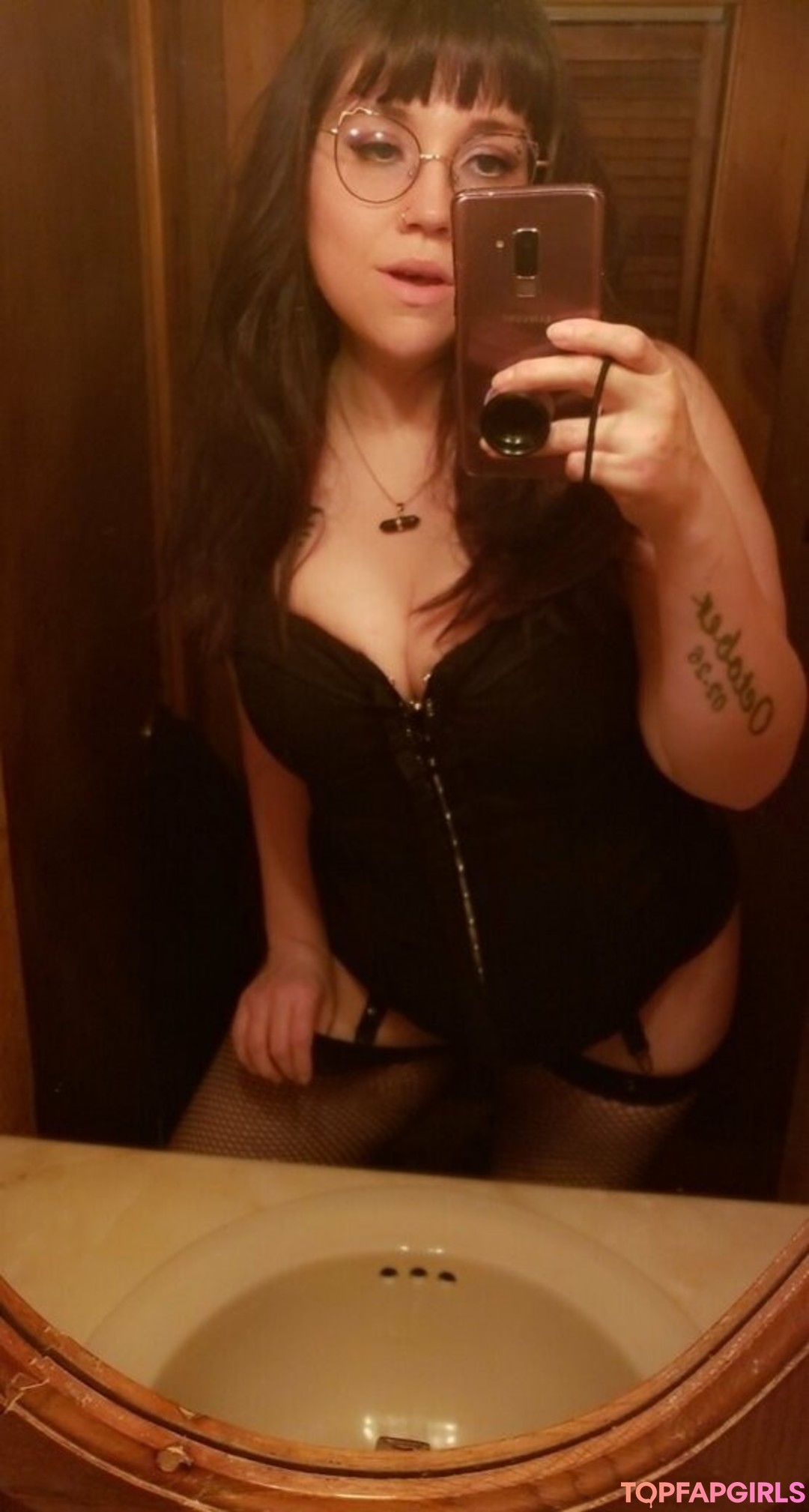 Foto desnuda filtrada de OnlyFans de Vvpurplerosevv #58 Foto desnuda filtrada de OnlyFans de Vvpurplerosevv #58