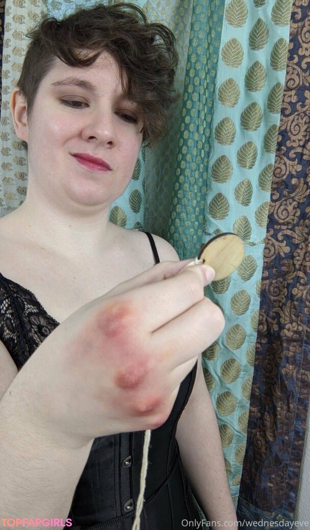 Foto desnuda filtrada de OnlyFans de Wednesdayeve #13 Foto desnuda filtrada de OnlyFans de Wednesdayeve #13