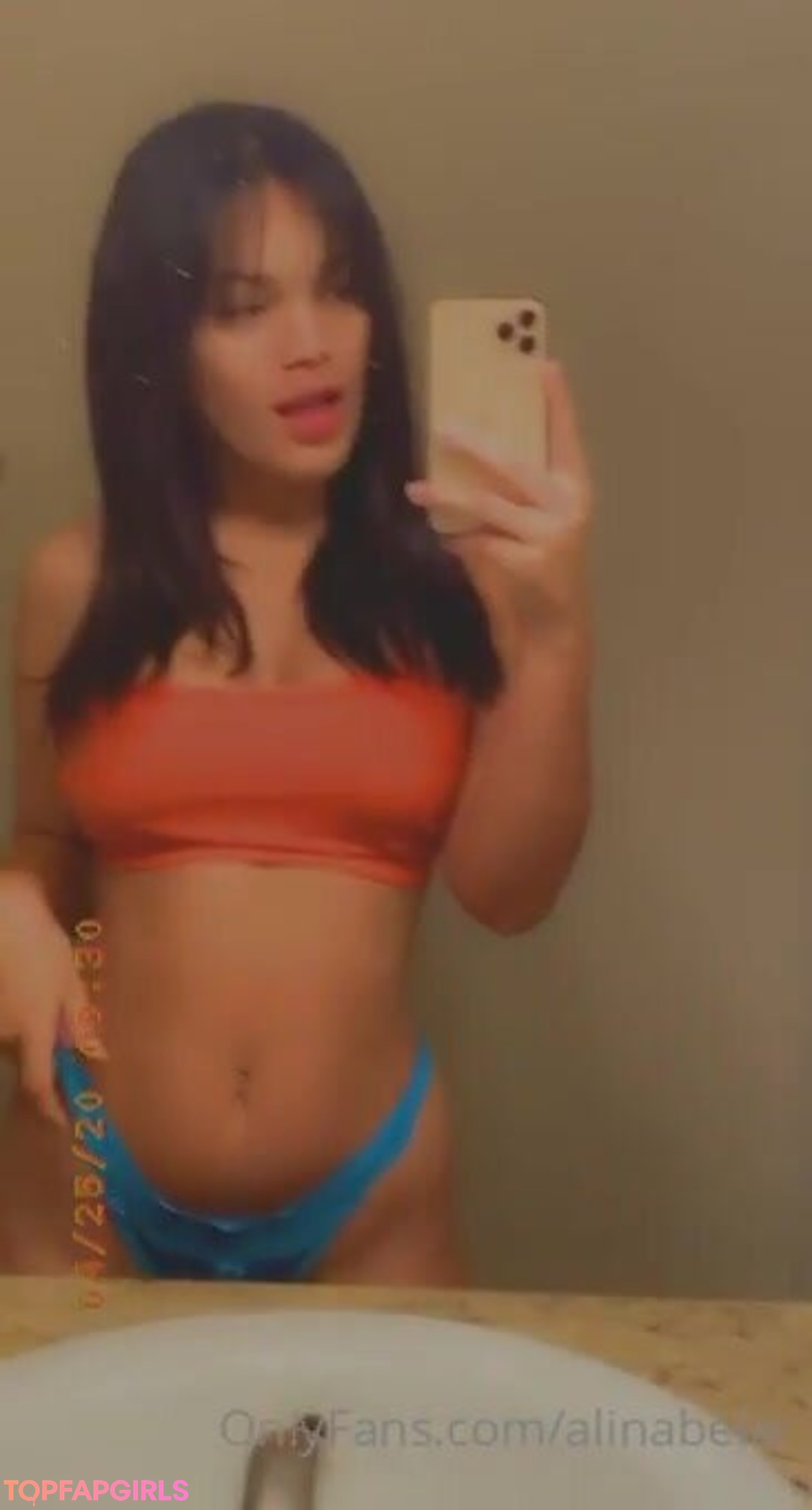 Foto desnuda filtrada de OnlyFans de Alinabelle #257 Foto desnuda filtrada de OnlyFans de Alinabelle #257