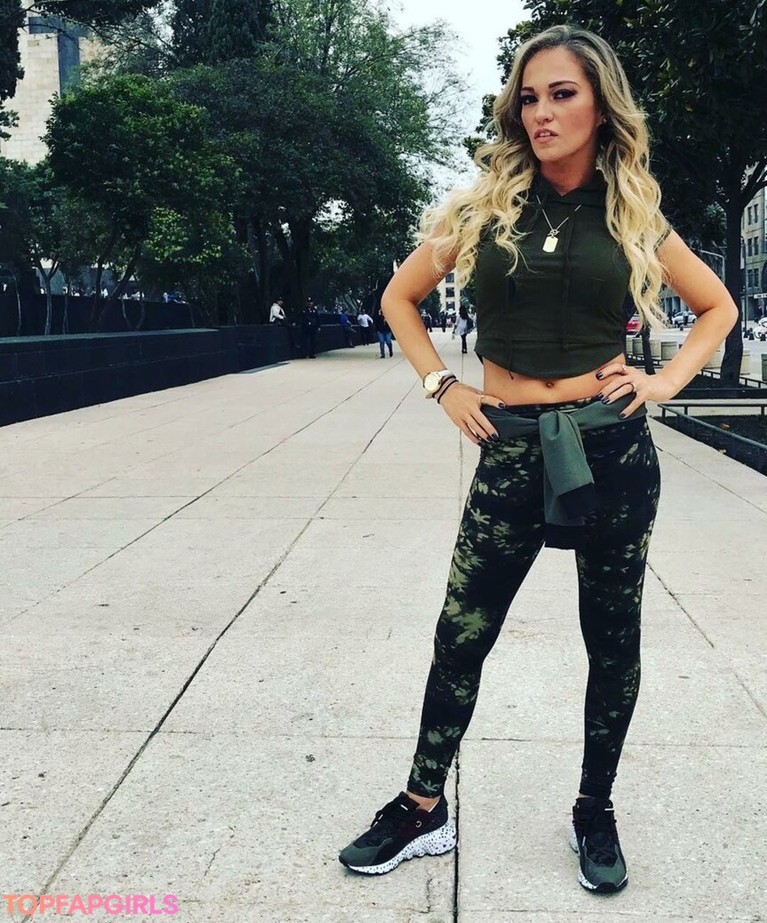 Foto desnuda filtrada de OnlyFans de Alisha Edwards #49 Foto desnuda filtrada de OnlyFans de Alisha Edwards #49