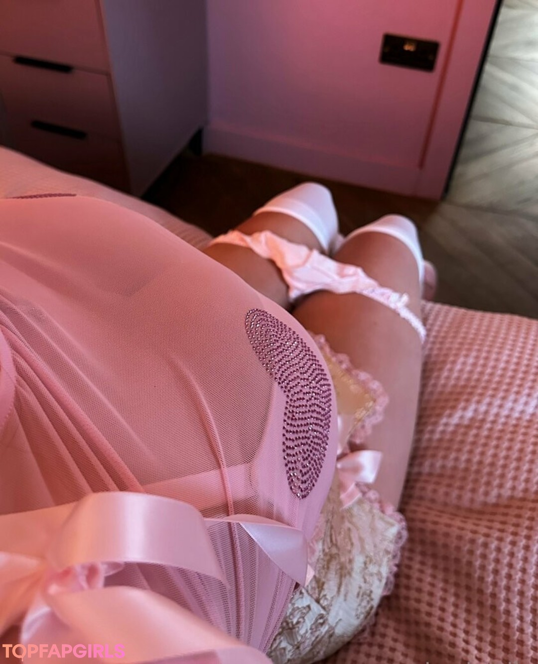 Foto desnuda filtrada de OnlyFans de Charlottiefree #38 Foto desnuda filtrada de OnlyFans de Charlottiefree #38