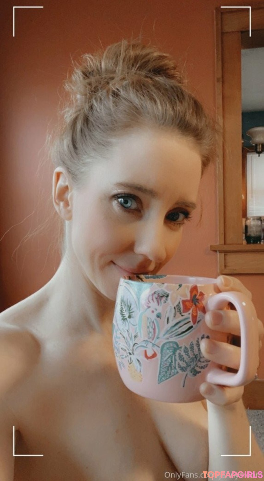 Foto desnuda filtrada de OnlyFans de Jennysroom #156 Foto desnuda filtrada de OnlyFans de Jennysroom #156