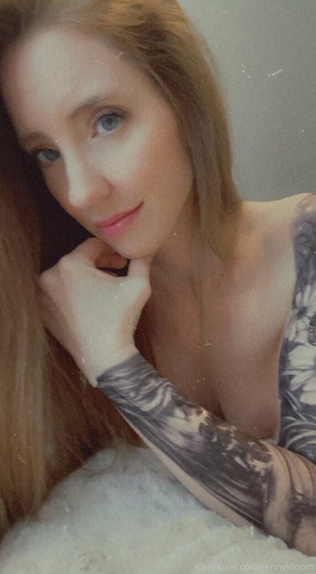 Foto desnuda filtrada de OnlyFans de Jennysroom