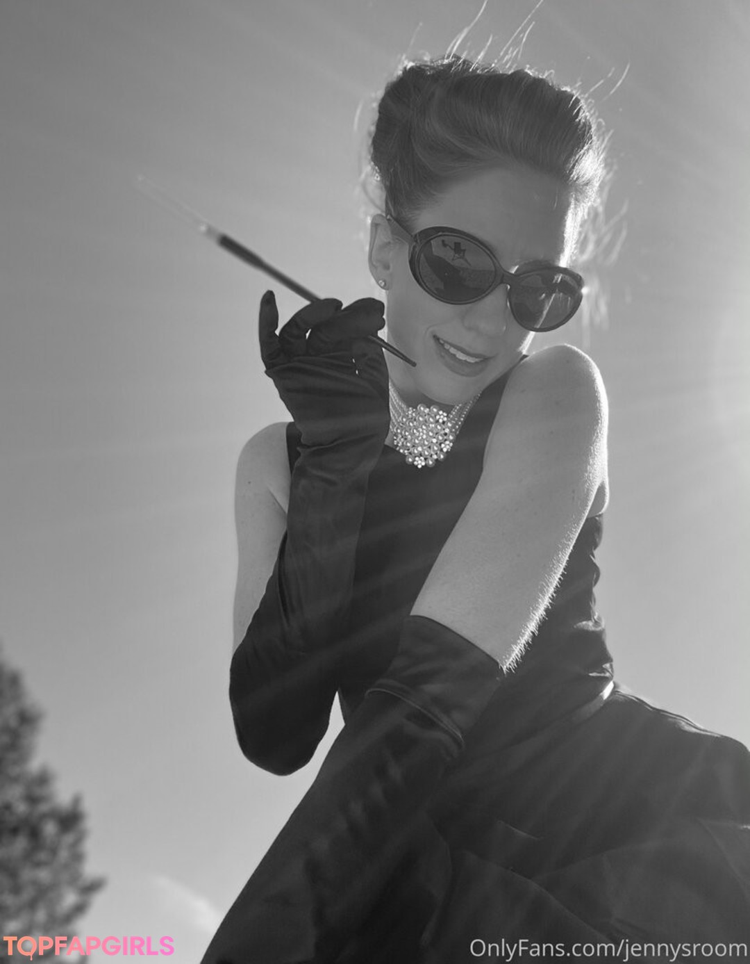 Foto desnuda filtrada de OnlyFans de Jennysroom #484 Foto desnuda filtrada de OnlyFans de Jennysroom #484