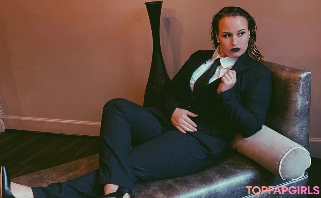 Foto desnuda filtrada de OnlyFans de Jordynne Grace #629 Foto desnuda filtrada de OnlyFans de Jordynne Grace #629