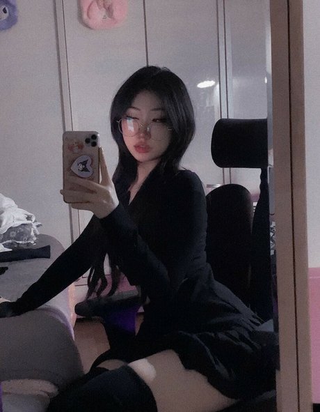 Foto desnuda filtrada de OnlyFans de Yurasweb