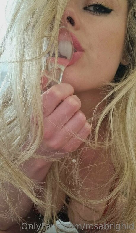 Foto desnuda filtrada de OnlyFans de Rosabrighid