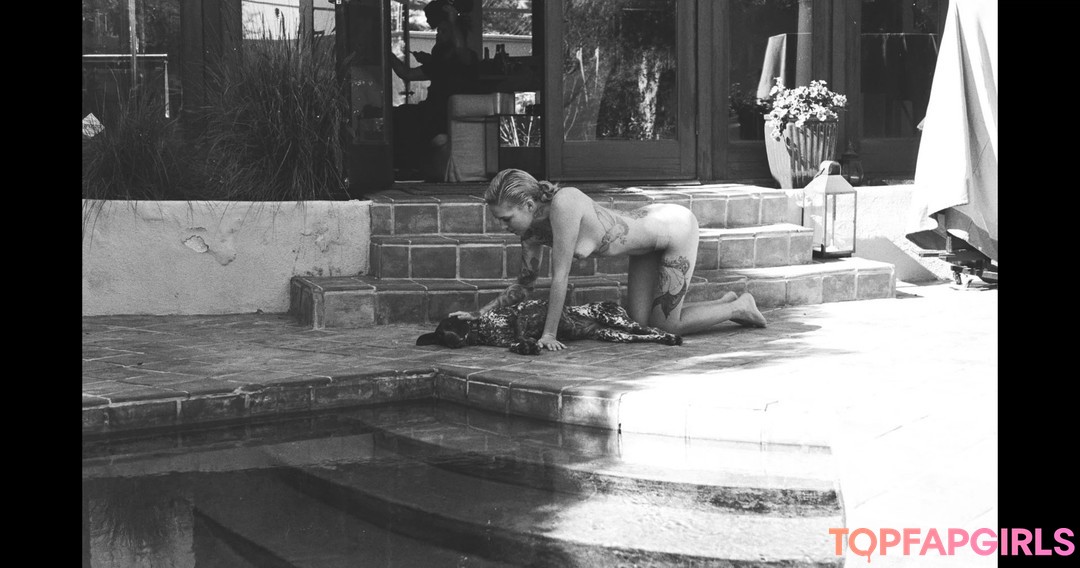 Foto desnuda filtrada de OnlyFans de Skylar Grey #11 Foto desnuda filtrada de OnlyFans de Skylar Grey #11