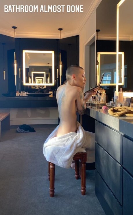 Foto desnuda filtrada de OnlyFans de Skylar Grey