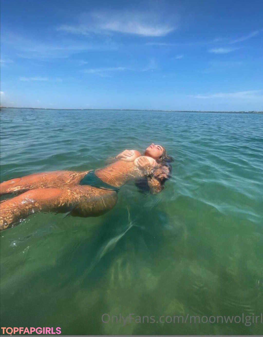 Foto desnuda filtrada de OnlyFans de Moonwolgirl #21 Foto desnuda filtrada de OnlyFans de Moonwolgirl #21