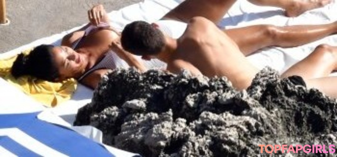 Foto desnuda filtrada de OnlyFans de Nicole Scherzinger #24 Foto desnuda filtrada de OnlyFans de Nicole Scherzinger #24