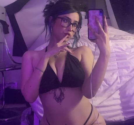 Foto desnuda filtrada de OnlyFans de Gotten Sluttier