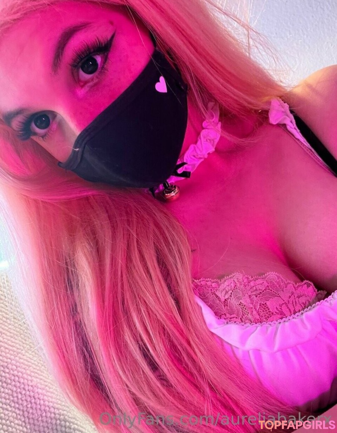 Foto desnuda filtrada de OnlyFans de Aurelia Baker #59 Foto desnuda filtrada de OnlyFans de Aurelia Baker #59