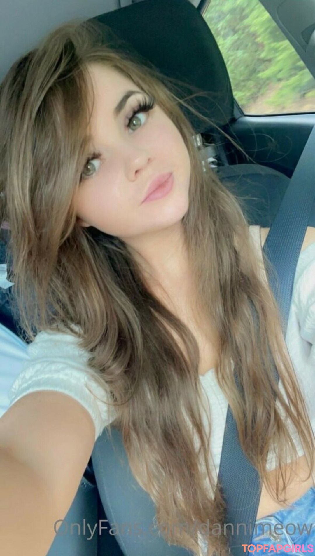 Foto desnuda filtrada de OnlyFans de Danni Meow #533 Foto desnuda filtrada de OnlyFans de Danni Meow #533