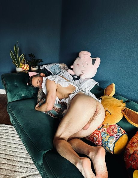 Foto desnuda filtrada de OnlyFans de Danbenson2