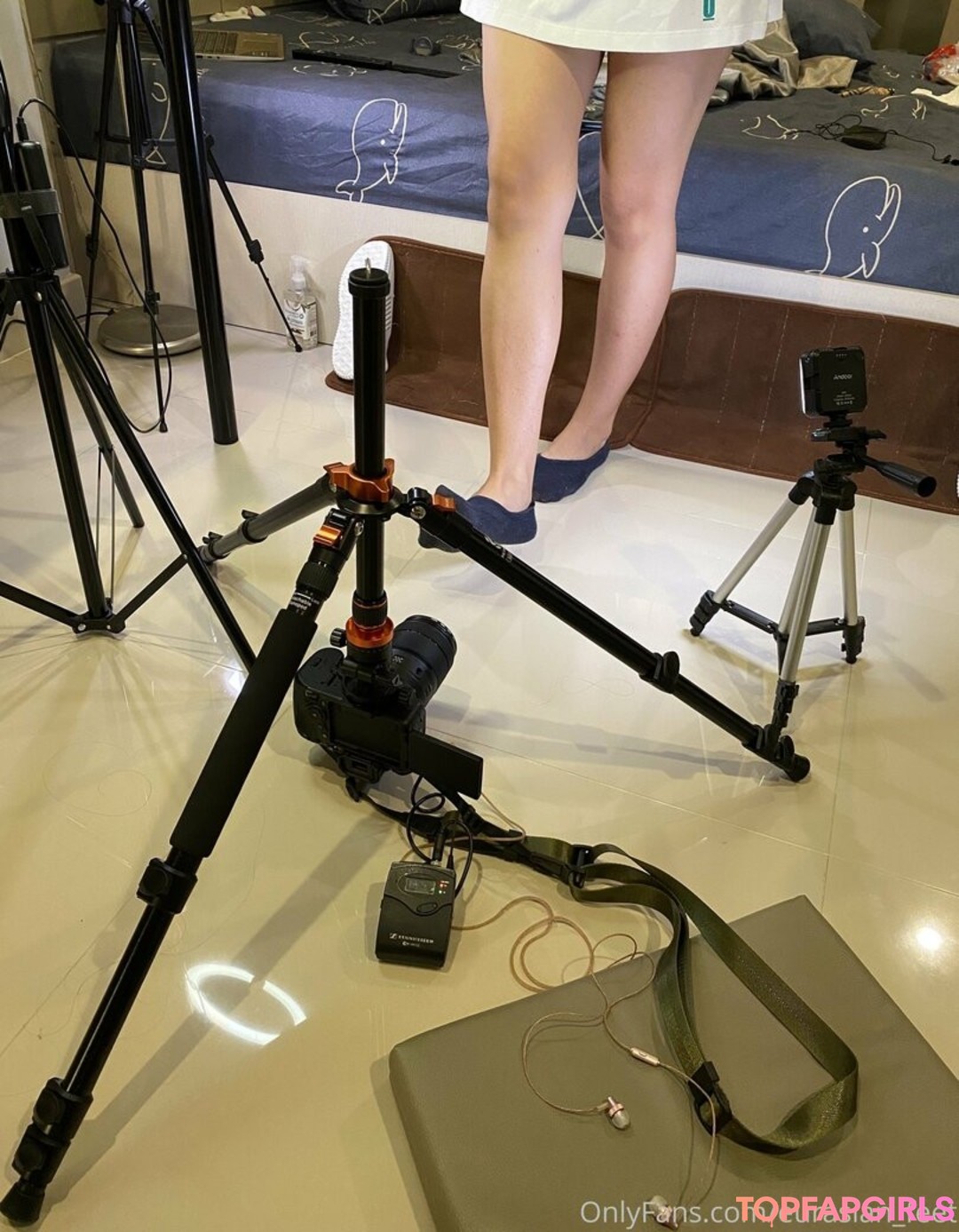 Foto desnuda filtrada de OnlyFans de Eurasianfeet #207 Foto desnuda filtrada de OnlyFans de Eurasianfeet #207