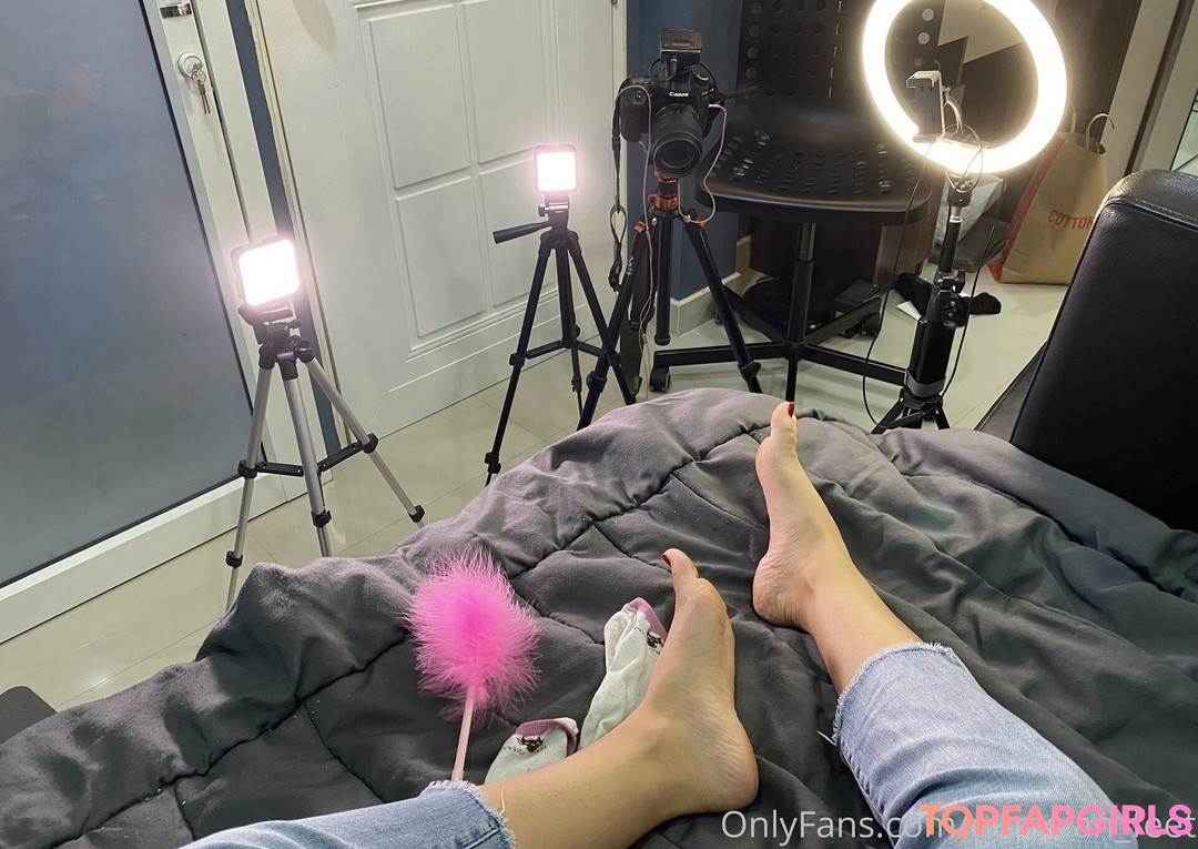 Foto desnuda filtrada de OnlyFans de Eurasianfeet #210 Foto desnuda filtrada de OnlyFans de Eurasianfeet #210