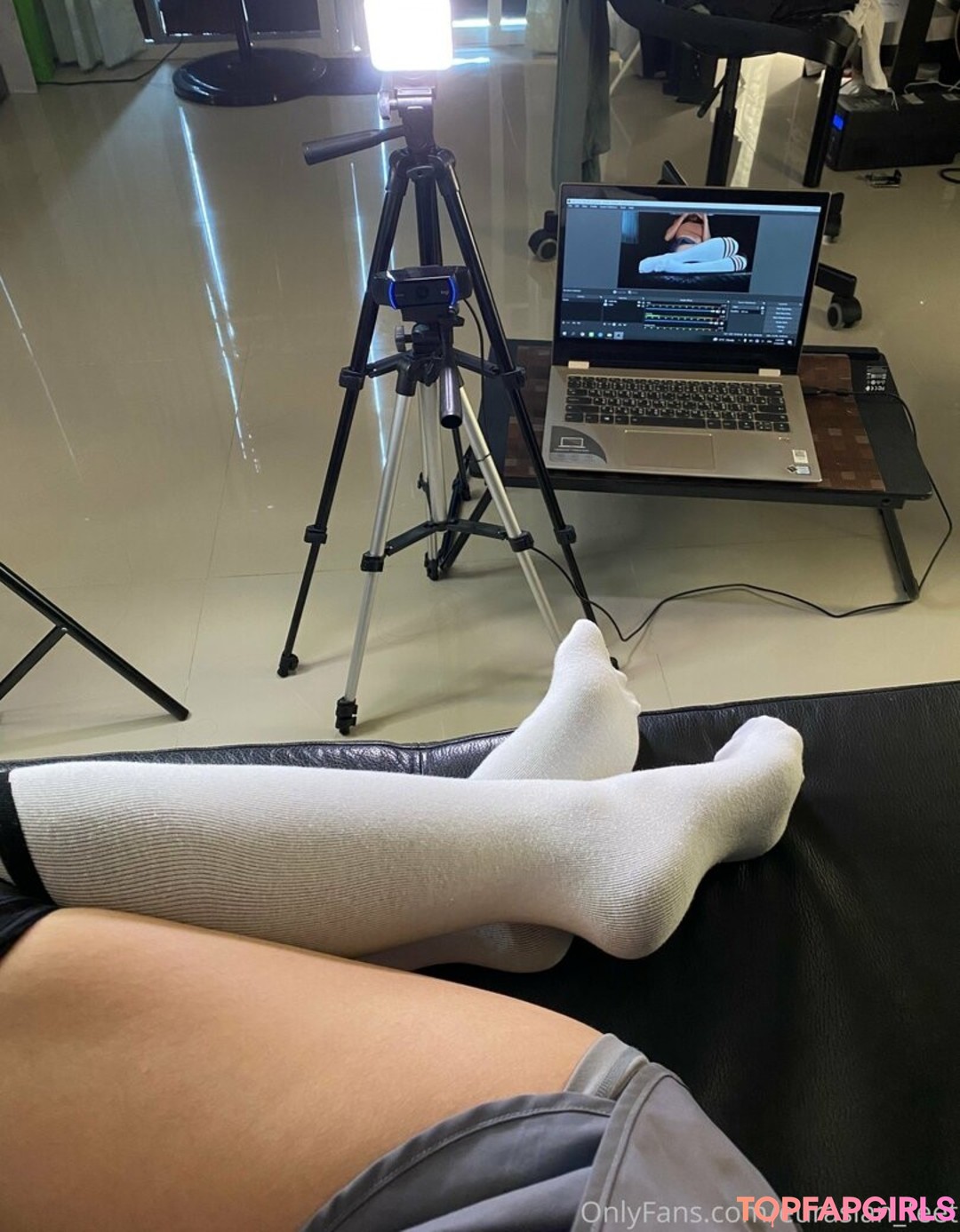 Foto desnuda filtrada de OnlyFans de Eurasianfeet #218 Foto desnuda filtrada de OnlyFans de Eurasianfeet #218