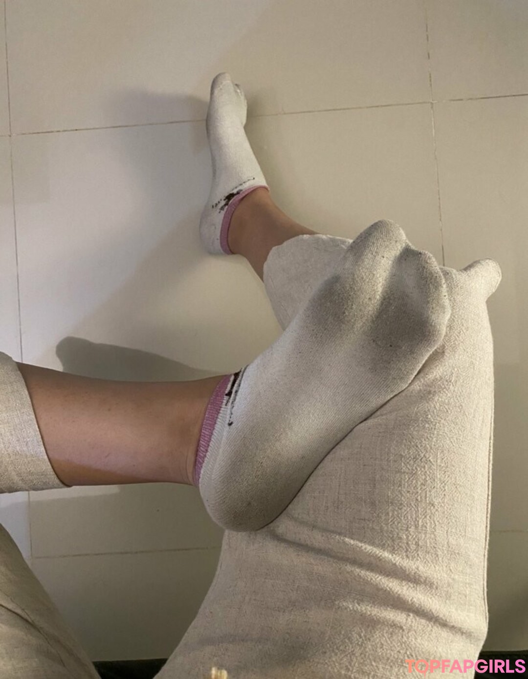 Foto desnuda filtrada de OnlyFans de Eurasianfeet #268 Foto desnuda filtrada de OnlyFans de Eurasianfeet #268