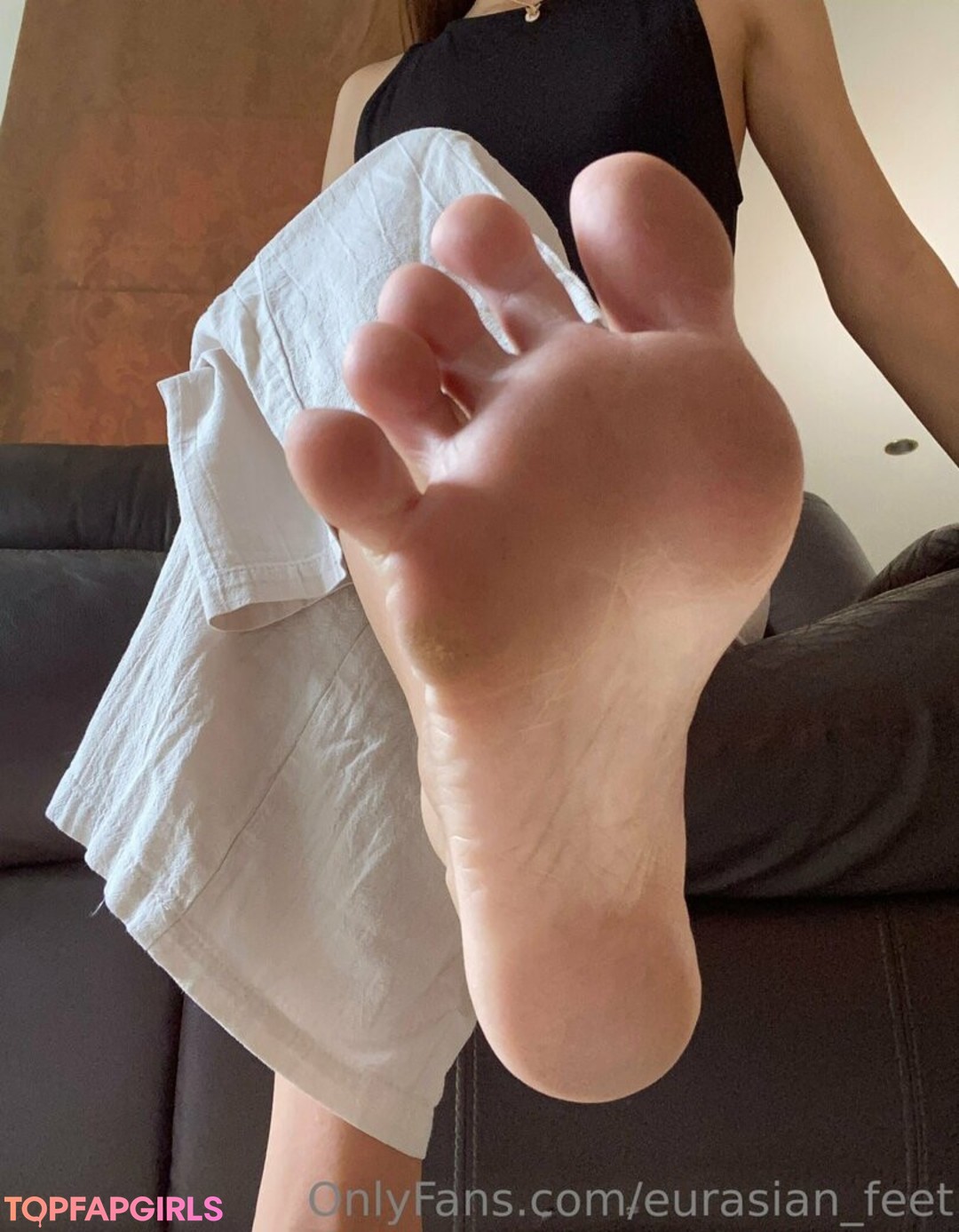 Foto desnuda filtrada de OnlyFans de Eurasianfeet #312 Foto desnuda filtrada de OnlyFans de Eurasianfeet #312