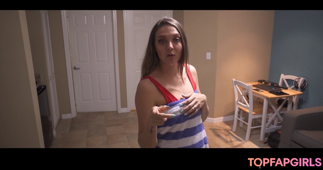 Foto desnuda filtrada de OnlyFans de Sadie Holmes #299 Foto desnuda filtrada de OnlyFans de Sadie Holmes #299