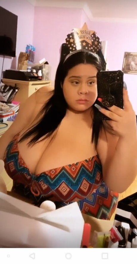 Nyxbuxom