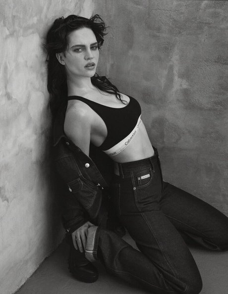 Foto desnuda filtrada de OnlyFans de Sophie Thatcher