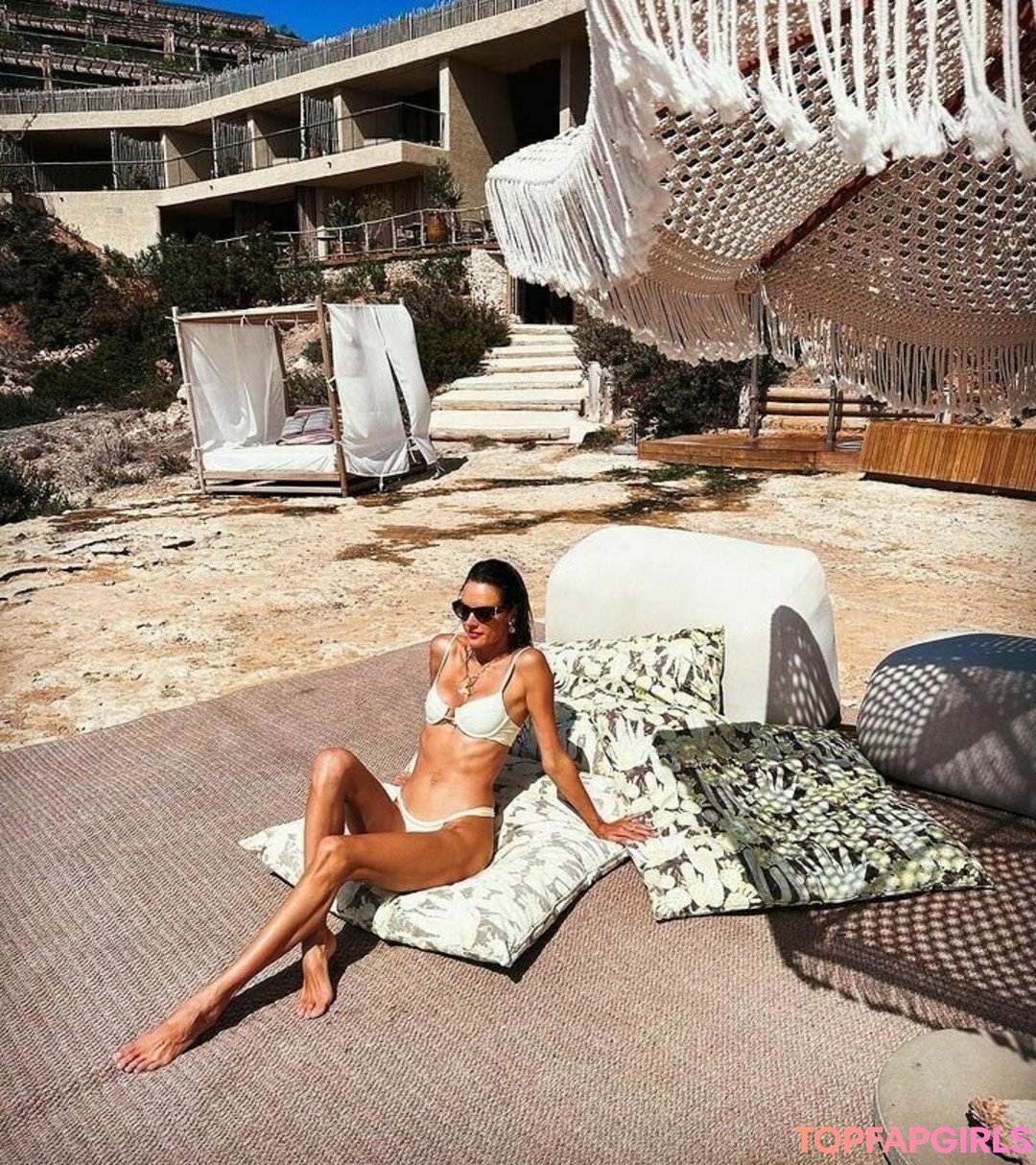 Foto desnuda filtrada de OnlyFans de Alessandra Ambrosio #1065