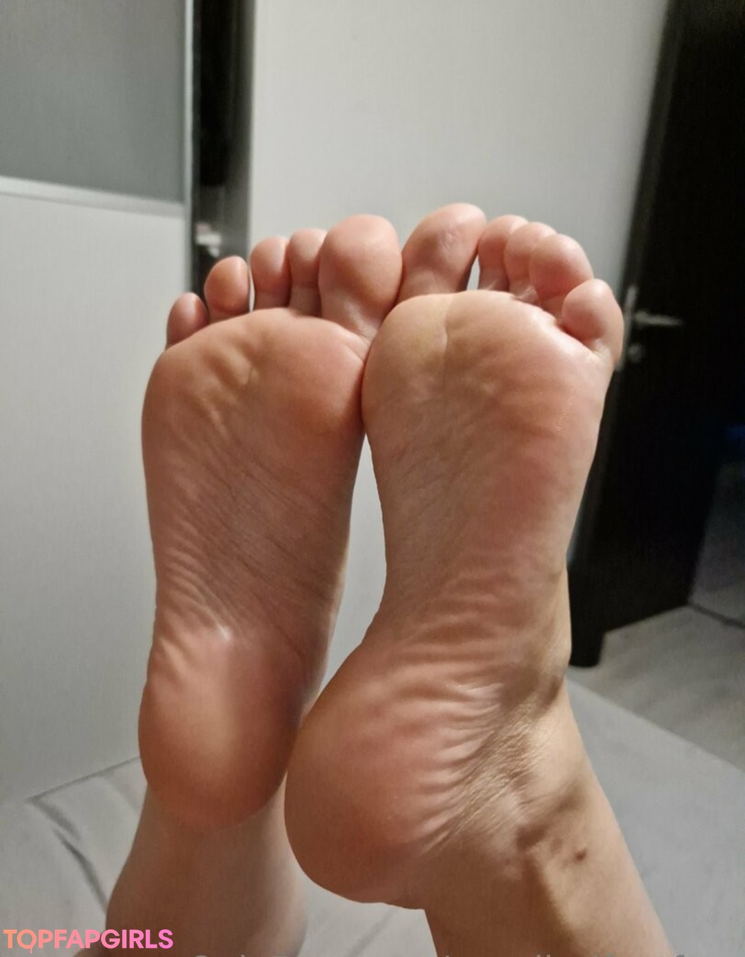 Foto desnuda filtrada de OnlyFans de Cavalierifeetfree #146 Foto desnuda filtrada de OnlyFans de Cavalierifeetfree #146