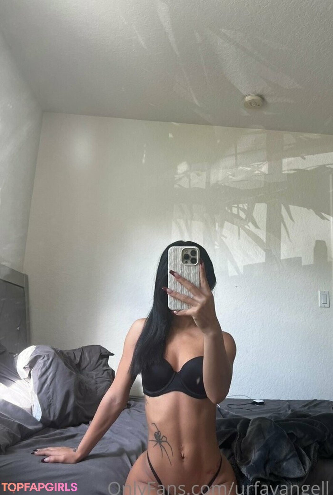 Foto desnuda filtrada de OnlyFans de Urfavangell #74 Foto desnuda filtrada de OnlyFans de Urfavangell #74