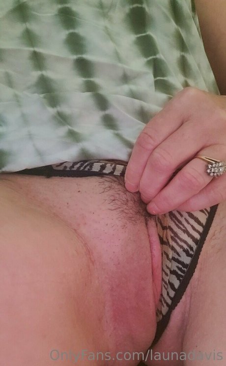 Foto desnuda filtrada de OnlyFans de Launadavis