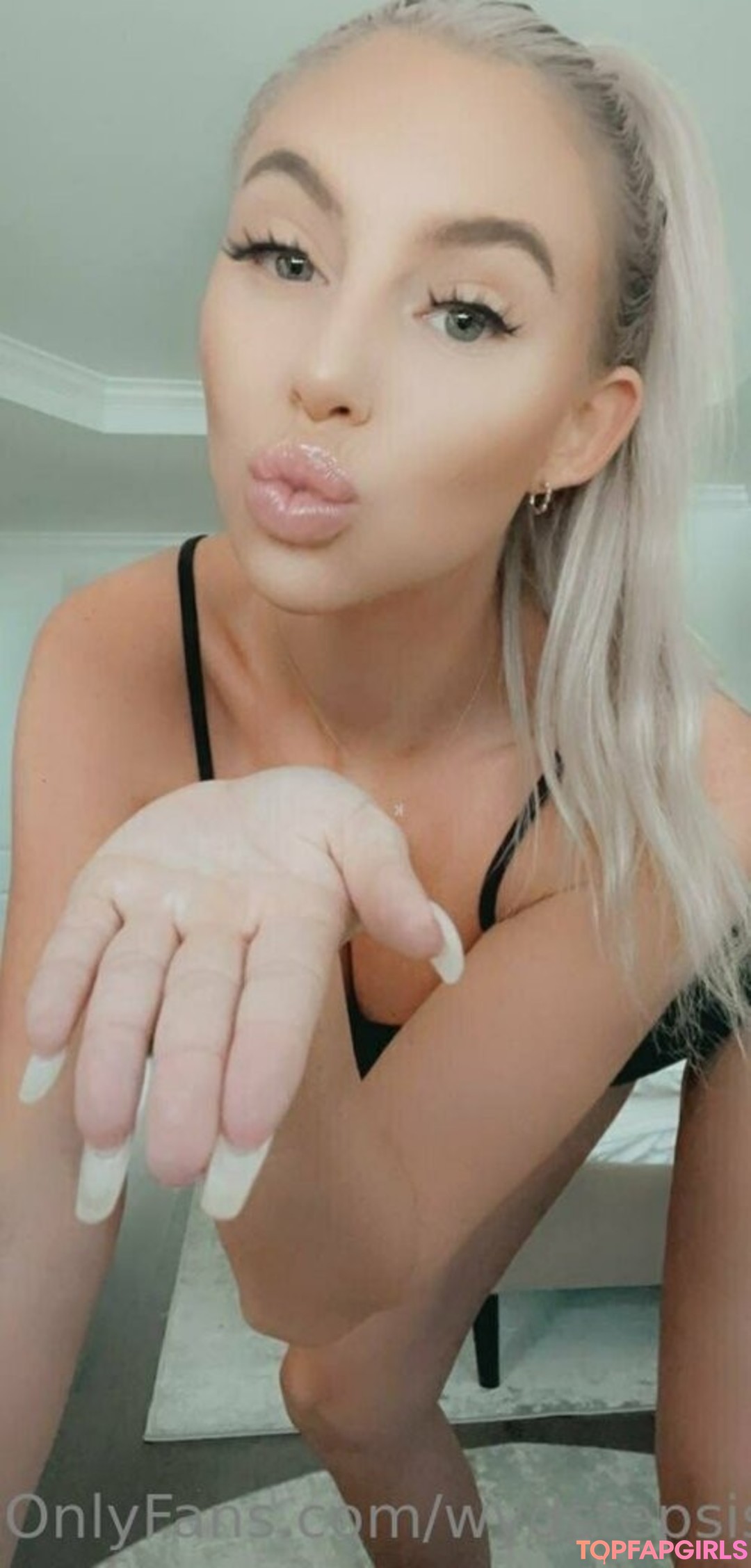 Foto desnuda filtrada de OnlyFans de Wydstepsissy #694 Foto desnuda filtrada de OnlyFans de Wydstepsissy #694
