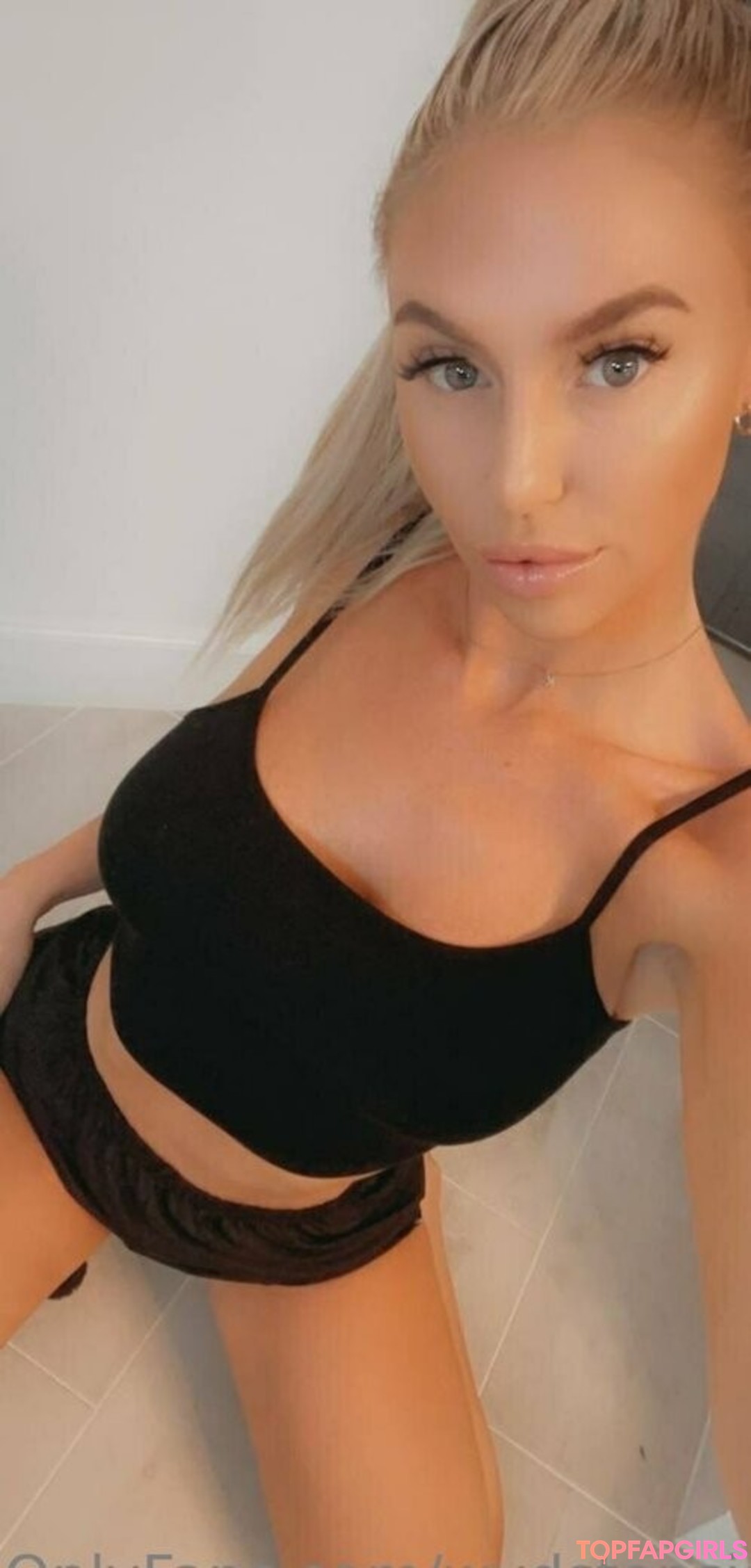 Foto desnuda filtrada de OnlyFans de Wydstepsissy #705 Foto desnuda filtrada de OnlyFans de Wydstepsissy #705