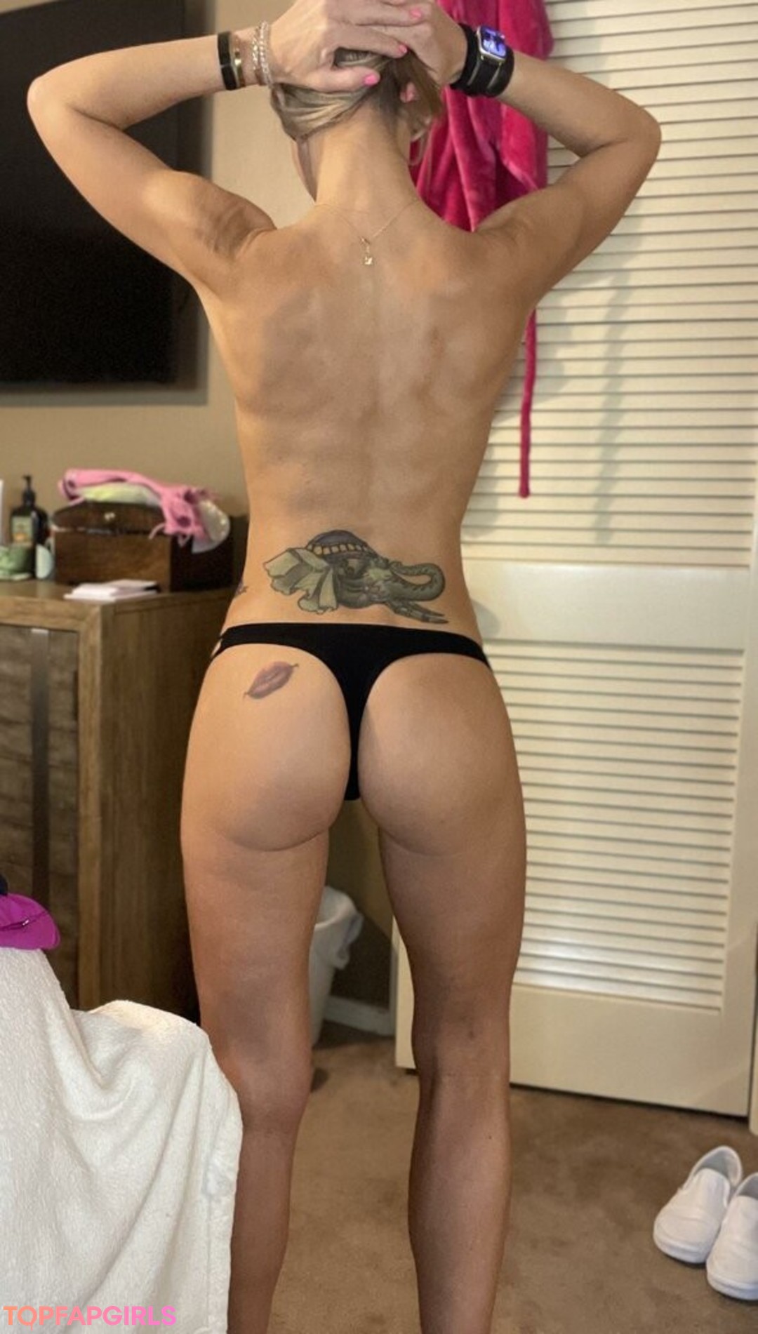 Foto desnuda filtrada de OnlyFans de Fitwife1983 #9 Foto desnuda filtrada de OnlyFans de Fitwife1983 #9
