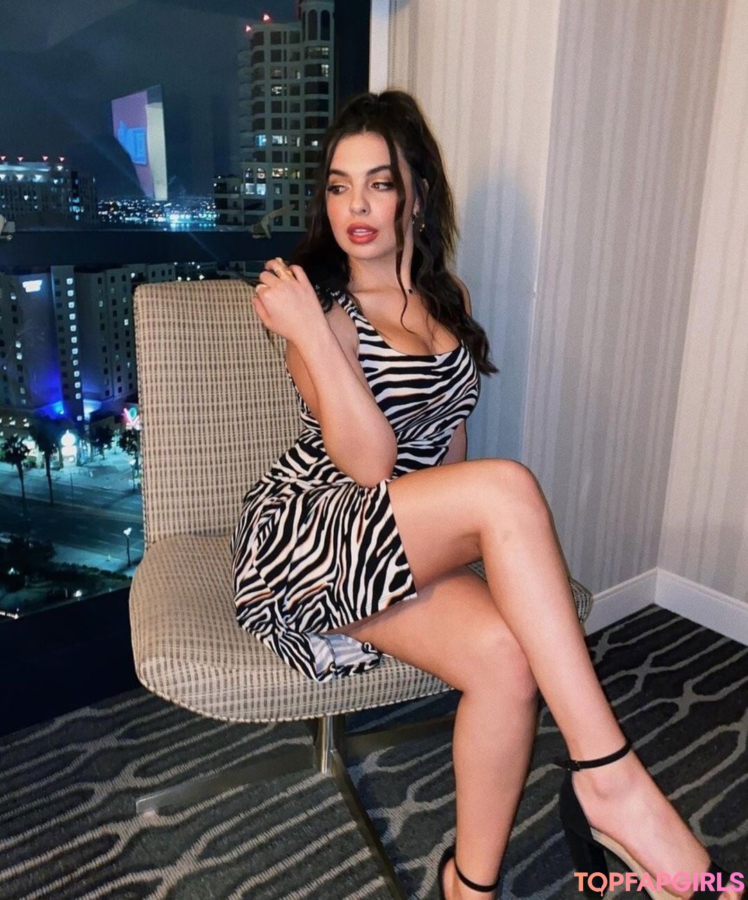 Foto desnuda filtrada de OnlyFans de Isabella Gomez #4 Foto desnuda filtrada de OnlyFans de Isabella Gomez #4