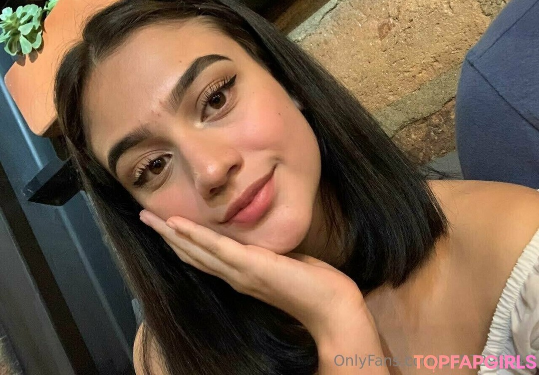 Foto desnuda filtrada de OnlyFans de Karinafernandez #30 Foto desnuda filtrada de OnlyFans de Karinafernandez #30