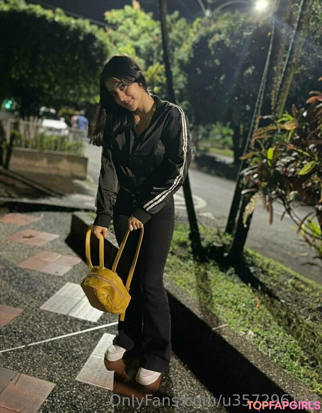 Foto desnuda filtrada de OnlyFans de Karinafernandez #5 Foto desnuda filtrada de OnlyFans de Karinafernandez #5