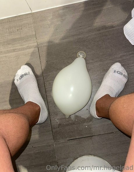 Foto desnuda filtrada de OnlyFans de Mrhugeload